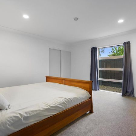 Sunny, Quiet, 2-Bedroom Unit In Fabulous Location! Cambridge Exterior foto